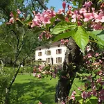 فندق مبيت وإفطار D'hotes La Charmante Xertigny