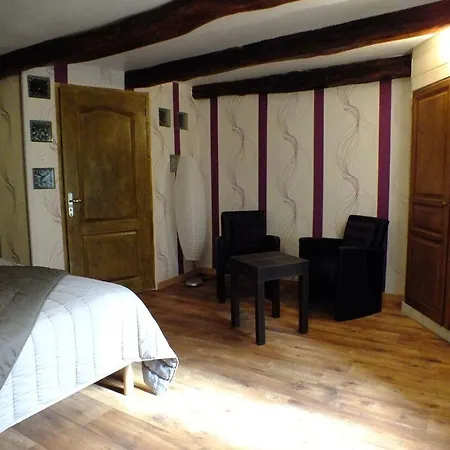 D'hotes La Charmante 3*
