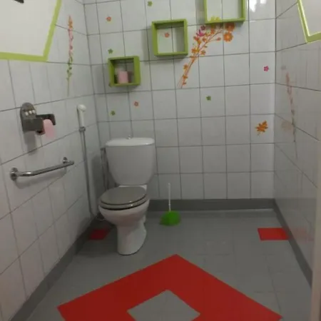 D'hotes La Charmante לינה וארוחת בוקר Xertigny