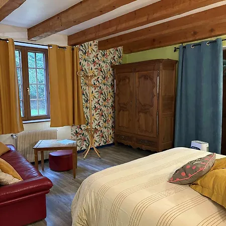 D'hotes La Charmante Bed & Breakfast