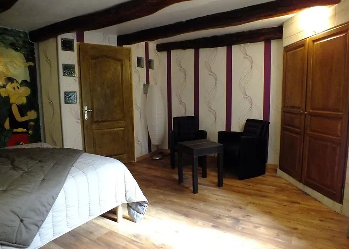 D'hotes La Charmante 3*