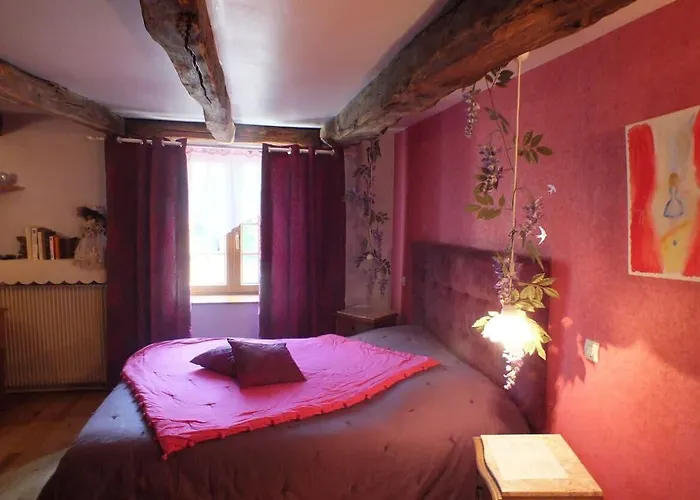 D'hotes La Charmante Bed & Breakfast